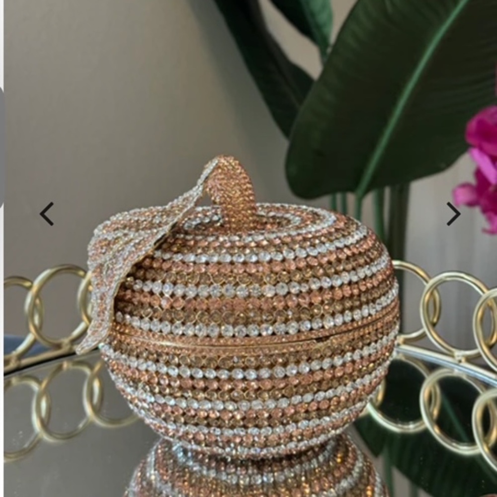 Apple rhinestone crystal clutch